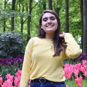 Meet your Posher, Carolina